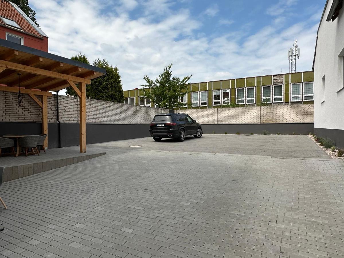 プラハRezidence Kbely - Free Parkingアパートメント エクステリア 写真